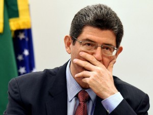 Joaquim Vieira Ferreira Levy é um engenheiro naval brasileiro com doutorado em economia, é o atual ministro da Fazenda do Brasil.