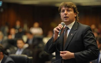 Justiça manda bloquear mais de R$ 175 mil do deputado Anibelli Neto por supostas irregularidades em gastos com alimentação